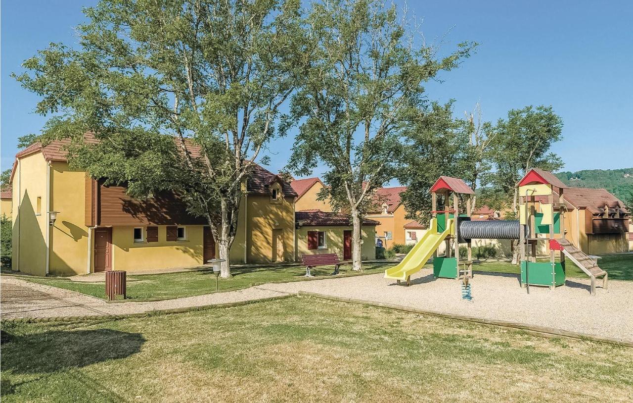Amazing home in Montignac with 2 Bedrooms, WiFi&Indoor swimming pool Buitenkant foto