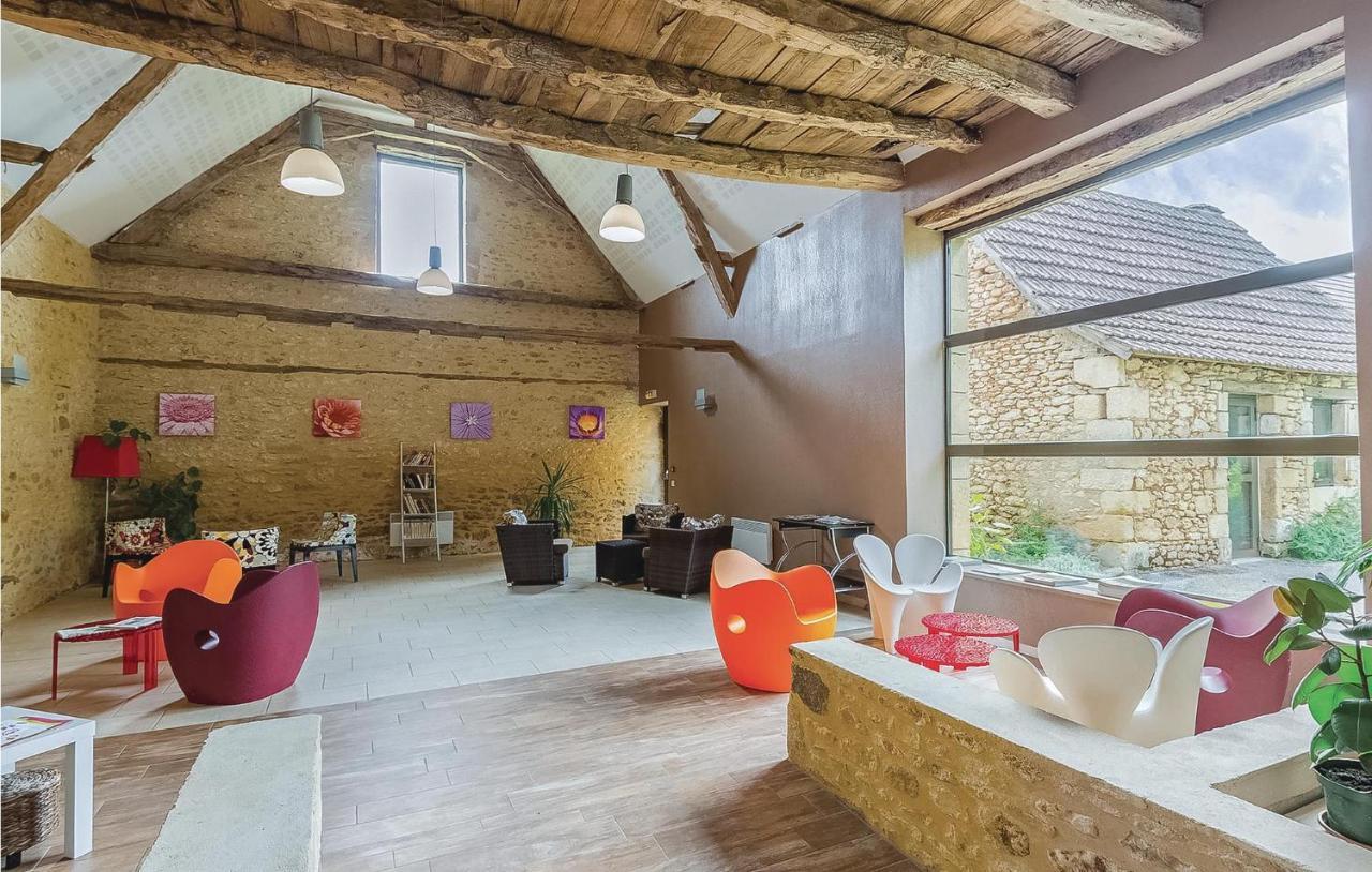 Amazing home in Montignac with 2 Bedrooms, WiFi&Indoor swimming pool Buitenkant foto